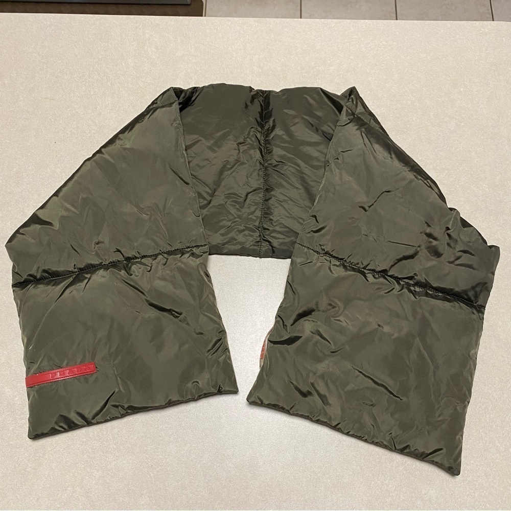 Prada Sport Scarf OS Olive Green Nylon Down Magnetic Puffer Scarf